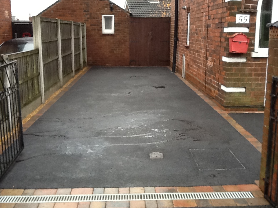 Tarmac Driveways in Nottingham - Driveways Nottingham